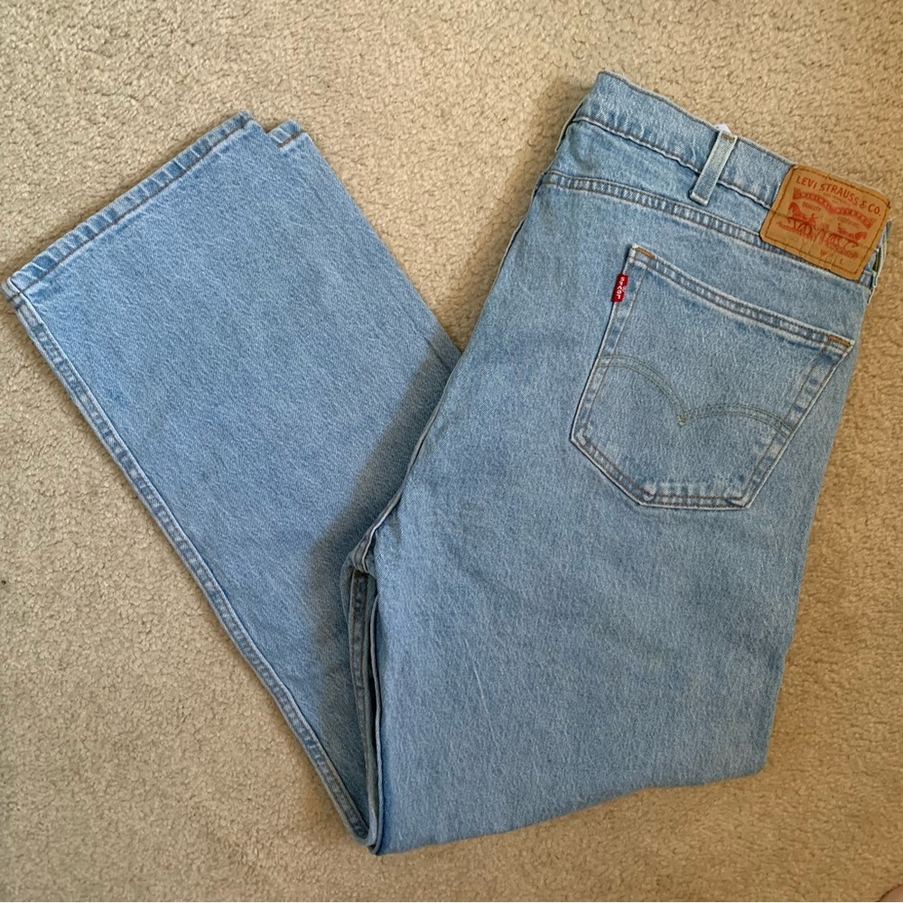 Levi's Strauss Light Wash 100% Cotton Blue Jeans Style 505 Regular Fit 42 x 30